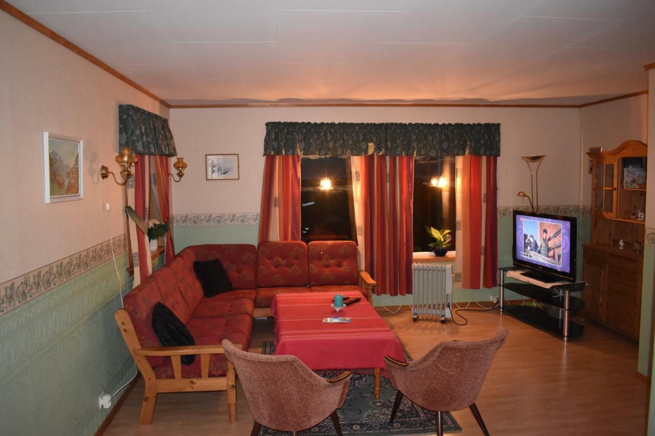Lofoten - Hoynes Bostad Buitenkant foto